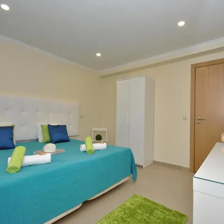 빌라 Florida With 10 Bedrooms 알부페이라